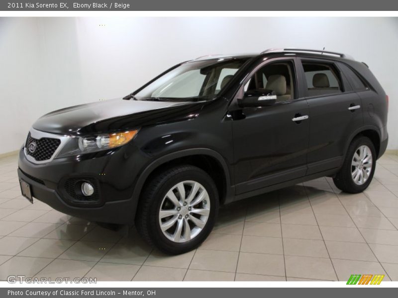 Ebony Black / Beige 2011 Kia Sorento EX