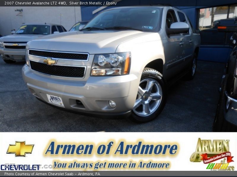 Silver Birch Metallic / Ebony 2007 Chevrolet Avalanche LTZ 4WD