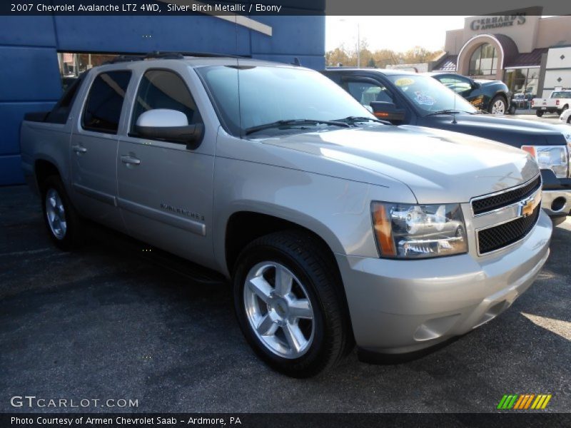 Silver Birch Metallic / Ebony 2007 Chevrolet Avalanche LTZ 4WD
