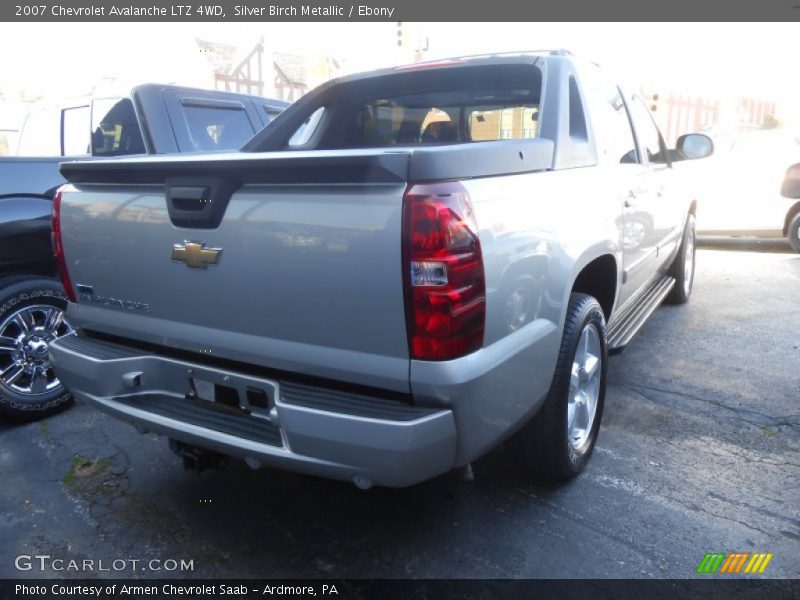 Silver Birch Metallic / Ebony 2007 Chevrolet Avalanche LTZ 4WD