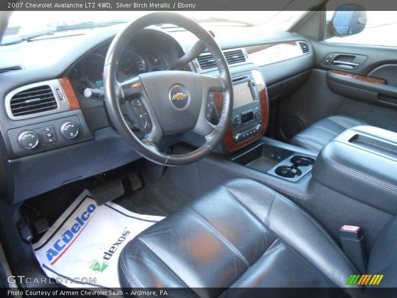 Silver Birch Metallic / Ebony 2007 Chevrolet Avalanche LTZ 4WD