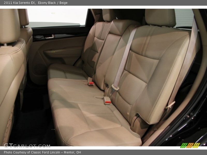 Ebony Black / Beige 2011 Kia Sorento EX