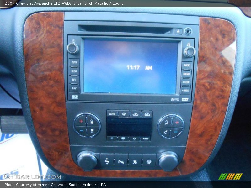 Silver Birch Metallic / Ebony 2007 Chevrolet Avalanche LTZ 4WD