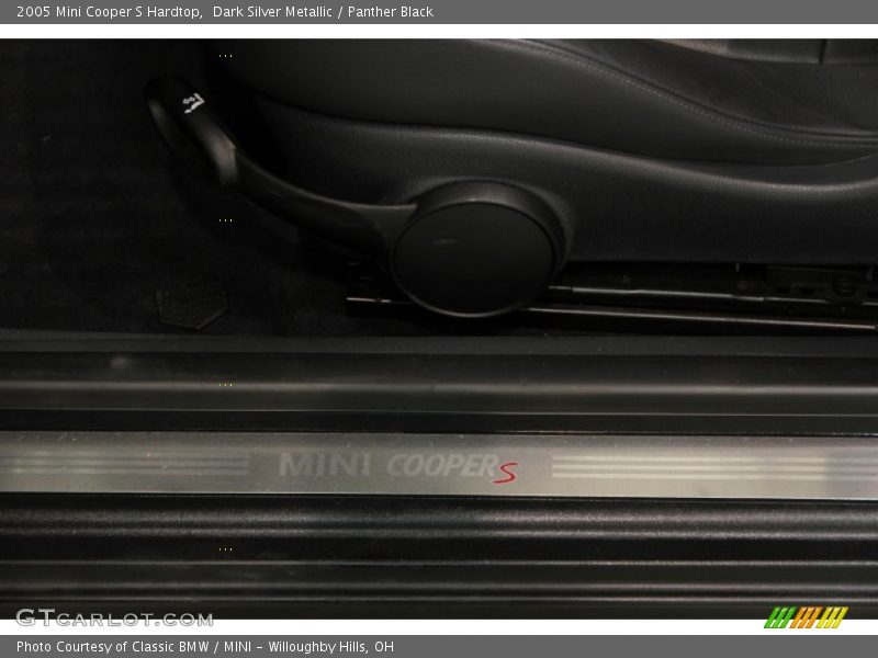 Dark Silver Metallic / Panther Black 2005 Mini Cooper S Hardtop