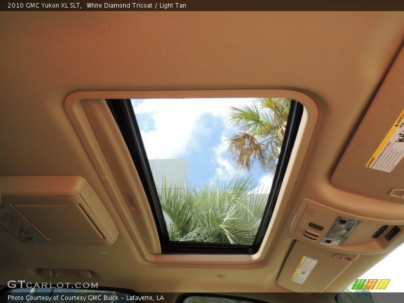 White Diamond Tricoat / Light Tan 2010 GMC Yukon XL SLT