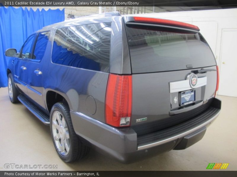 Galaxy Gray Metallic / Ebony/Ebony 2011 Cadillac Escalade ESV Luxury AWD