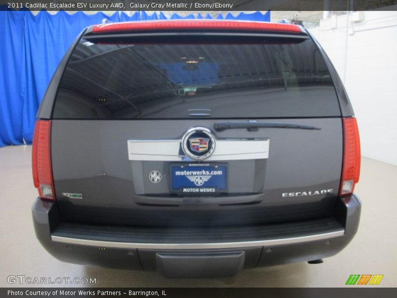 Galaxy Gray Metallic / Ebony/Ebony 2011 Cadillac Escalade ESV Luxury AWD
