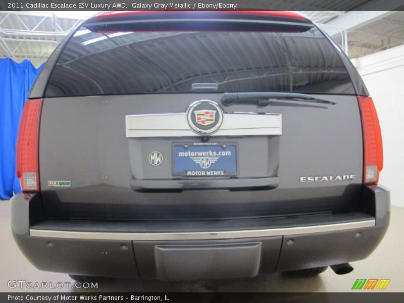 Galaxy Gray Metallic / Ebony/Ebony 2011 Cadillac Escalade ESV Luxury AWD