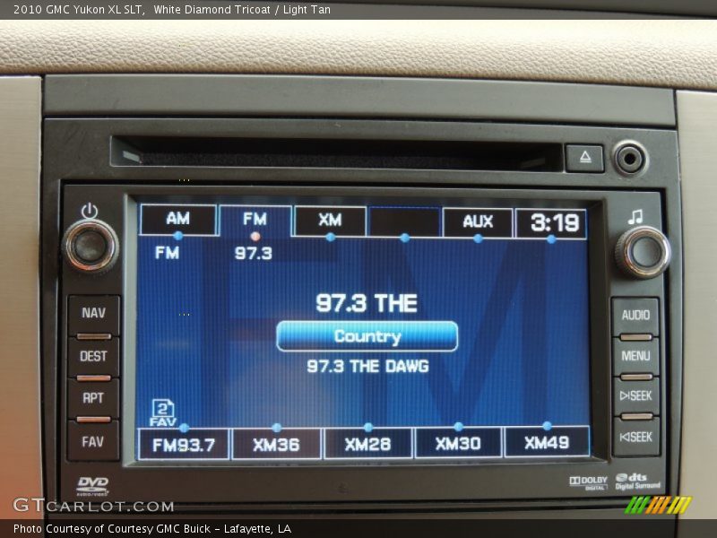 White Diamond Tricoat / Light Tan 2010 GMC Yukon XL SLT