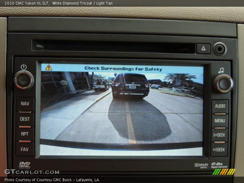 White Diamond Tricoat / Light Tan 2010 GMC Yukon XL SLT