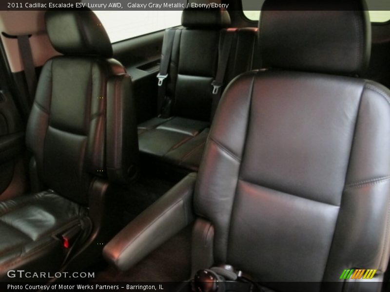 Galaxy Gray Metallic / Ebony/Ebony 2011 Cadillac Escalade ESV Luxury AWD