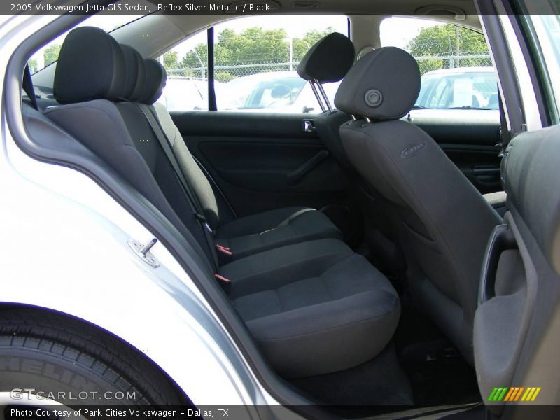 Reflex Silver Metallic / Black 2005 Volkswagen Jetta GLS Sedan