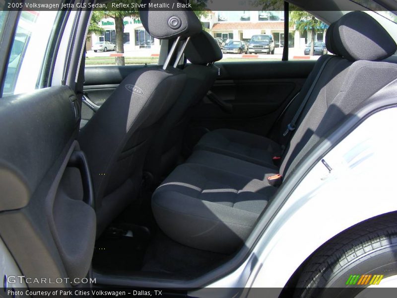 Reflex Silver Metallic / Black 2005 Volkswagen Jetta GLS Sedan