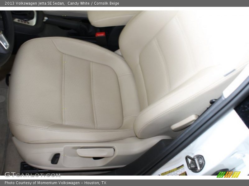 Candy White / Cornsilk Beige 2013 Volkswagen Jetta SE Sedan