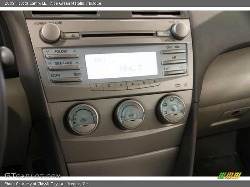 Aloe Green Metallic / Bisque 2009 Toyota Camry LE