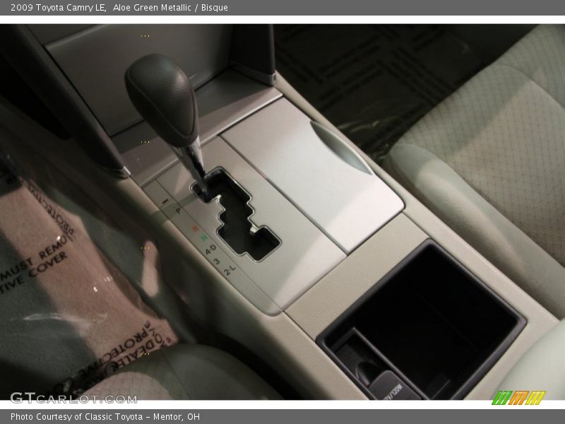 Aloe Green Metallic / Bisque 2009 Toyota Camry LE