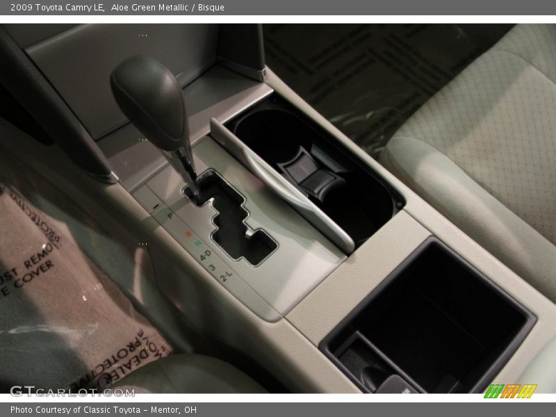 Aloe Green Metallic / Bisque 2009 Toyota Camry LE