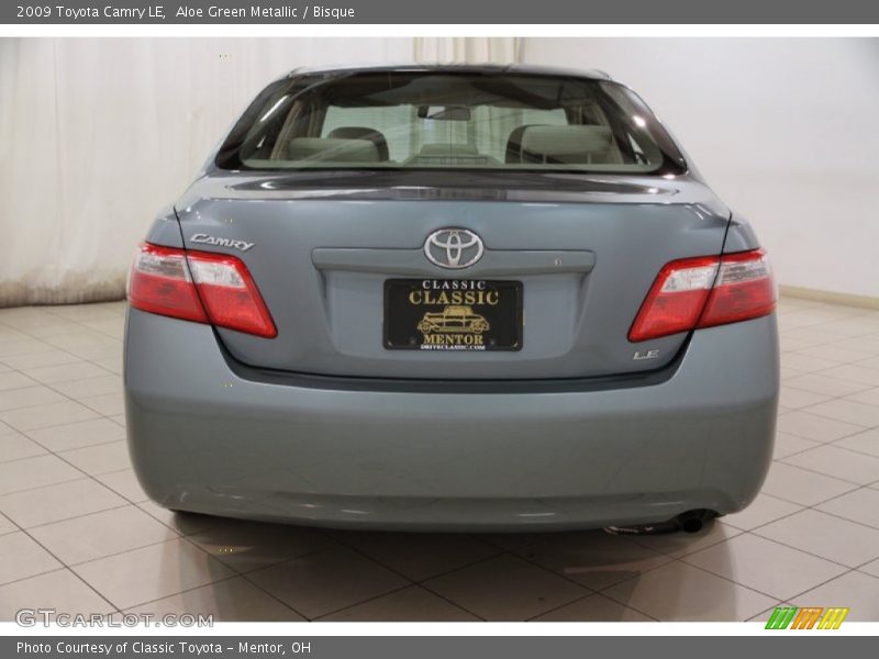 Aloe Green Metallic / Bisque 2009 Toyota Camry LE