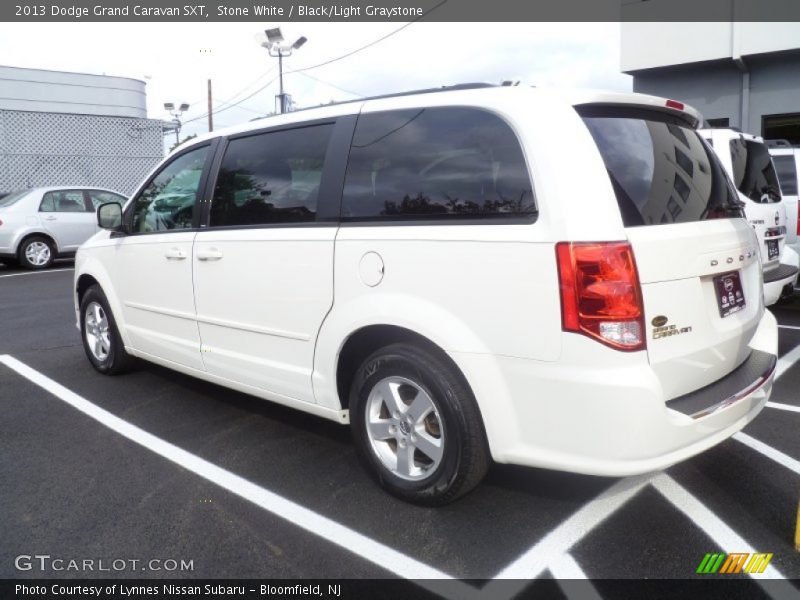 Stone White / Black/Light Graystone 2013 Dodge Grand Caravan SXT