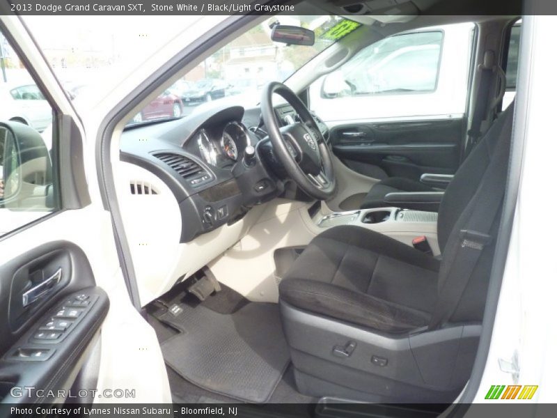 Stone White / Black/Light Graystone 2013 Dodge Grand Caravan SXT