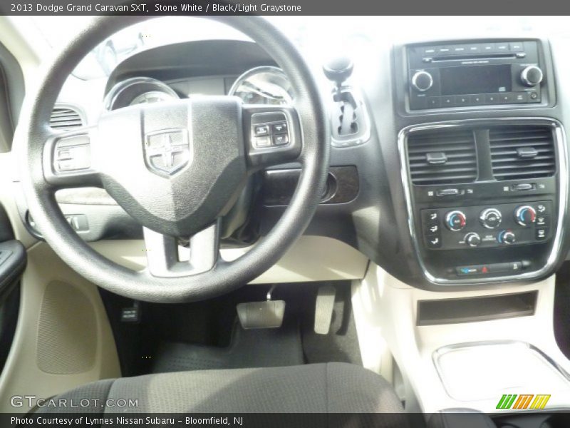 Stone White / Black/Light Graystone 2013 Dodge Grand Caravan SXT