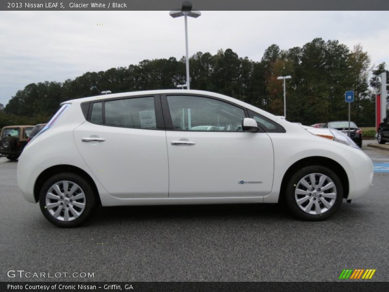 Glacier White / Black 2013 Nissan LEAF S