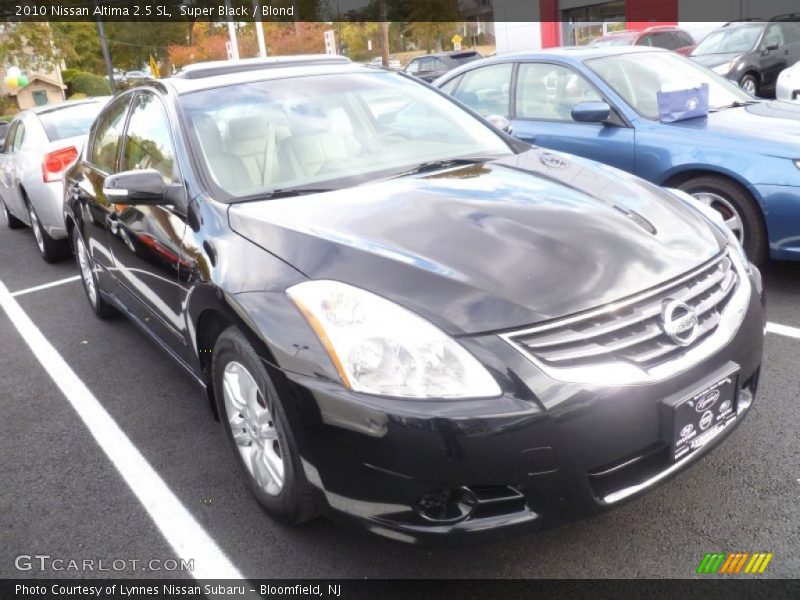 Super Black / Blond 2010 Nissan Altima 2.5 SL
