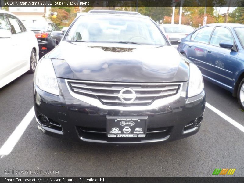 Super Black / Blond 2010 Nissan Altima 2.5 SL