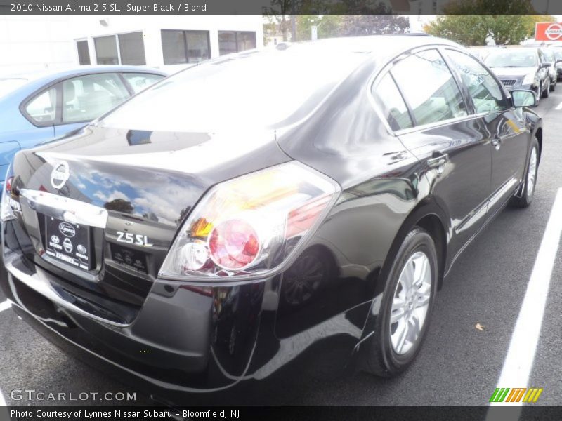 Super Black / Blond 2010 Nissan Altima 2.5 SL