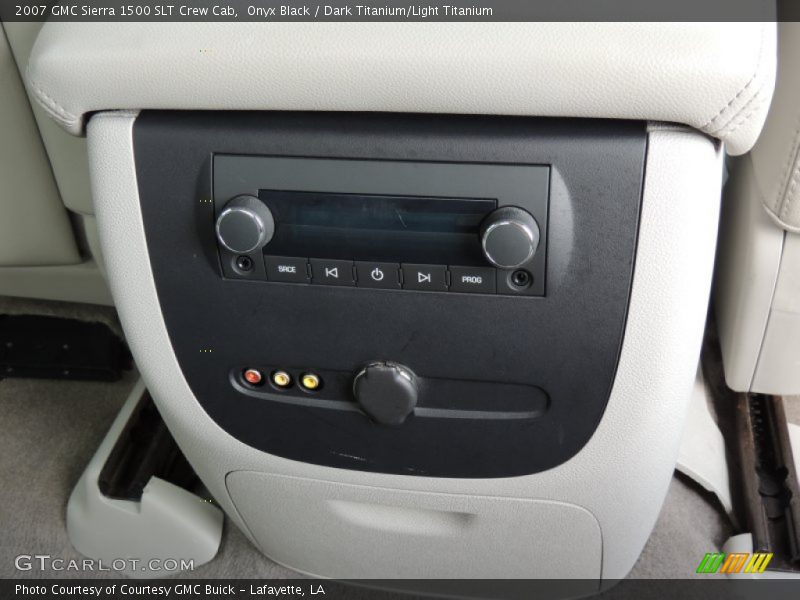 Onyx Black / Dark Titanium/Light Titanium 2007 GMC Sierra 1500 SLT Crew Cab