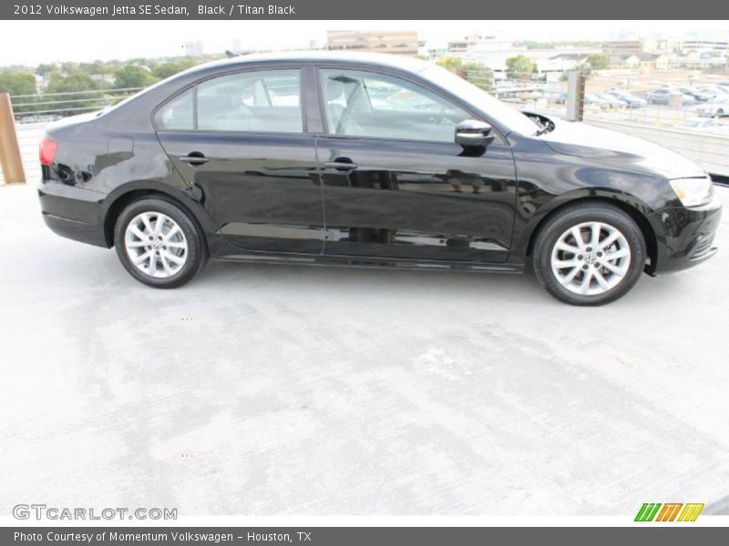 Black / Titan Black 2012 Volkswagen Jetta SE Sedan