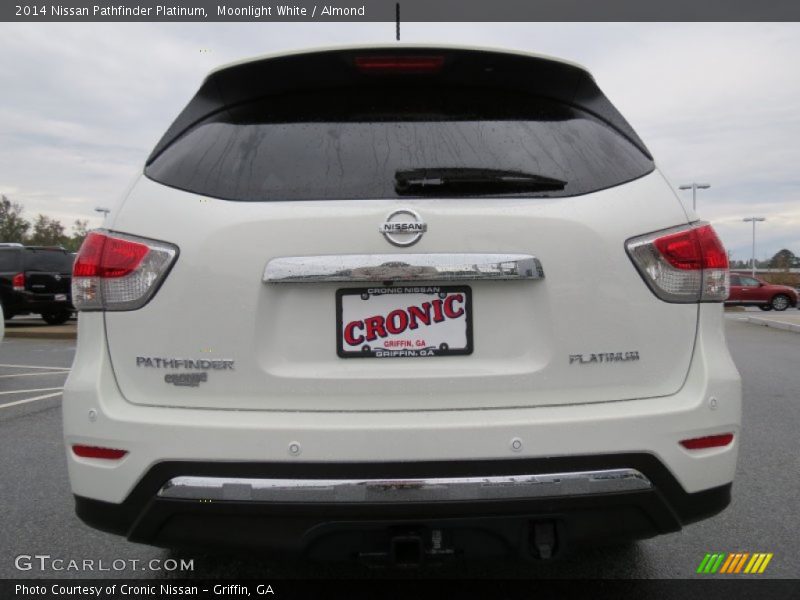 Moonlight White / Almond 2014 Nissan Pathfinder Platinum