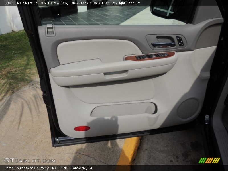 Onyx Black / Dark Titanium/Light Titanium 2007 GMC Sierra 1500 SLT Crew Cab