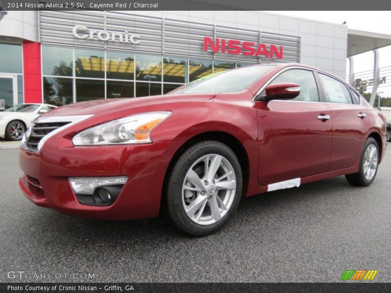 Cayenne Red / Charcoal 2014 Nissan Altima 2.5 SV