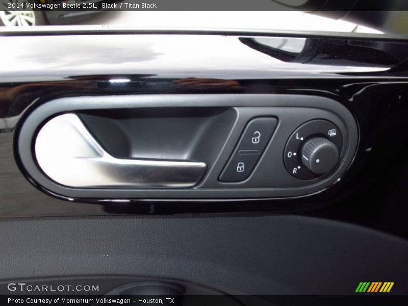 Black / Titan Black 2014 Volkswagen Beetle 2.5L