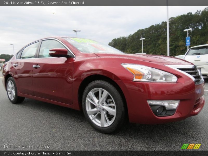 Cayenne Red / Charcoal 2014 Nissan Altima 2.5 SV