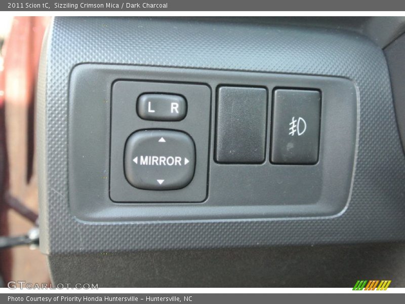Sizziling Crimson Mica / Dark Charcoal 2011 Scion tC