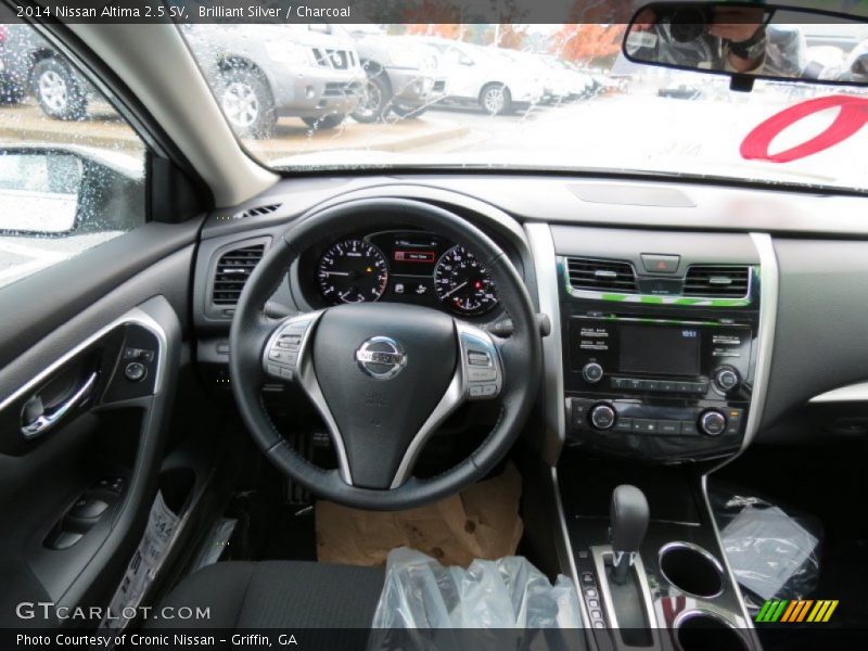 Brilliant Silver / Charcoal 2014 Nissan Altima 2.5 SV