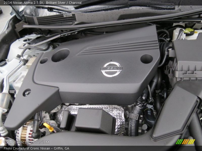 Brilliant Silver / Charcoal 2014 Nissan Altima 2.5 SV
