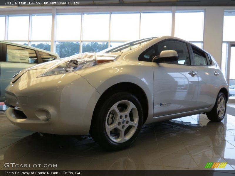 Brilliant Silver / Black 2013 Nissan LEAF SV