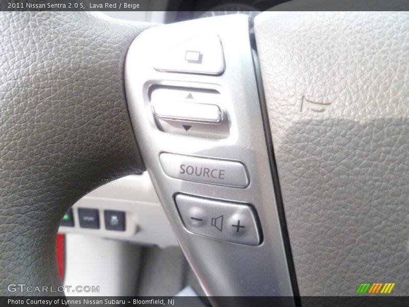 Lava Red / Beige 2011 Nissan Sentra 2.0 S