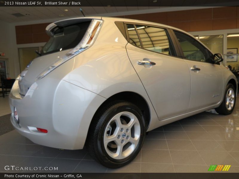 Brilliant Silver / Black 2013 Nissan LEAF SV
