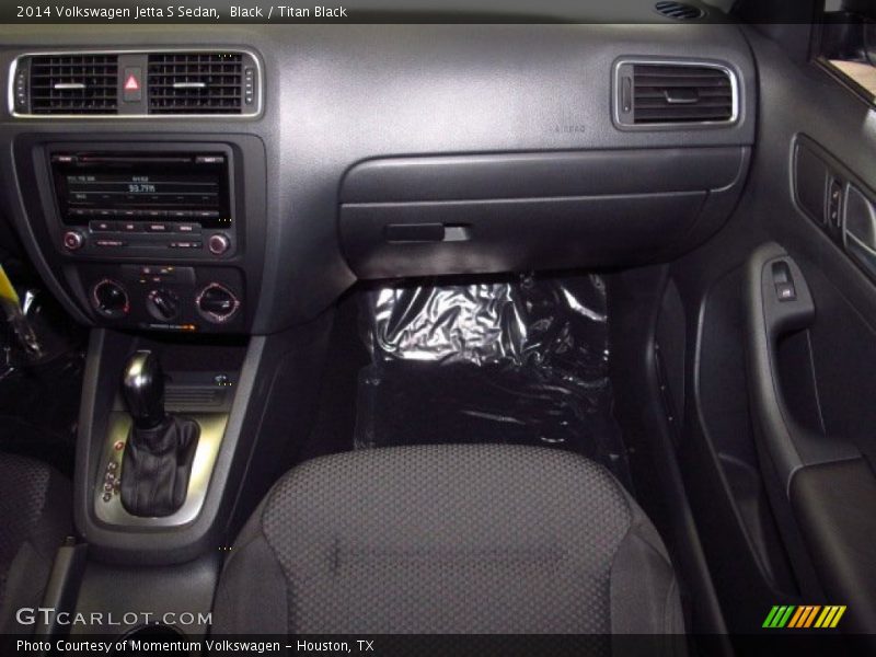 Black / Titan Black 2014 Volkswagen Jetta S Sedan