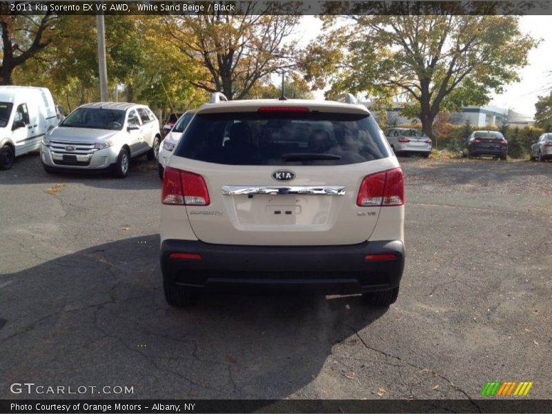 White Sand Beige / Black 2011 Kia Sorento EX V6 AWD