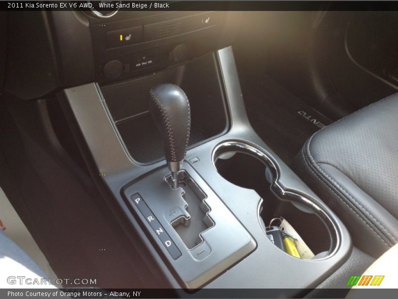 White Sand Beige / Black 2011 Kia Sorento EX V6 AWD