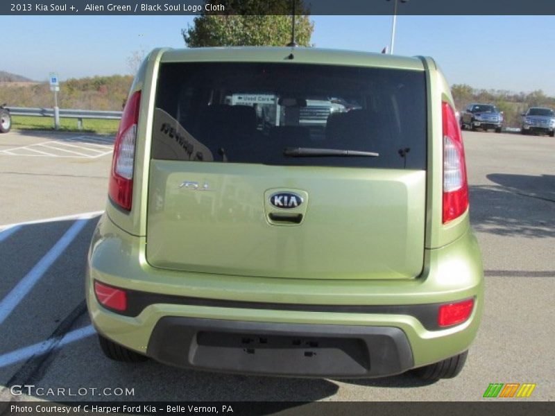 Alien Green / Black Soul Logo Cloth 2013 Kia Soul +