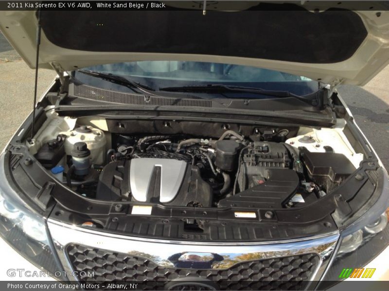White Sand Beige / Black 2011 Kia Sorento EX V6 AWD