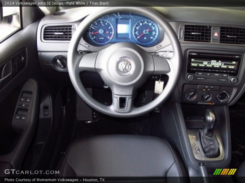Pure White / Titan Black 2014 Volkswagen Jetta SE Sedan