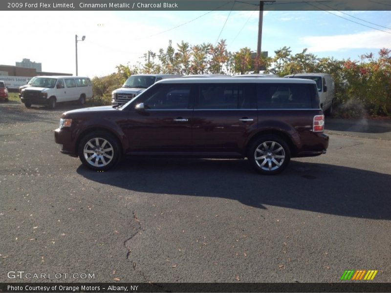 Cinnamon Metallic / Charcoal Black 2009 Ford Flex Limited