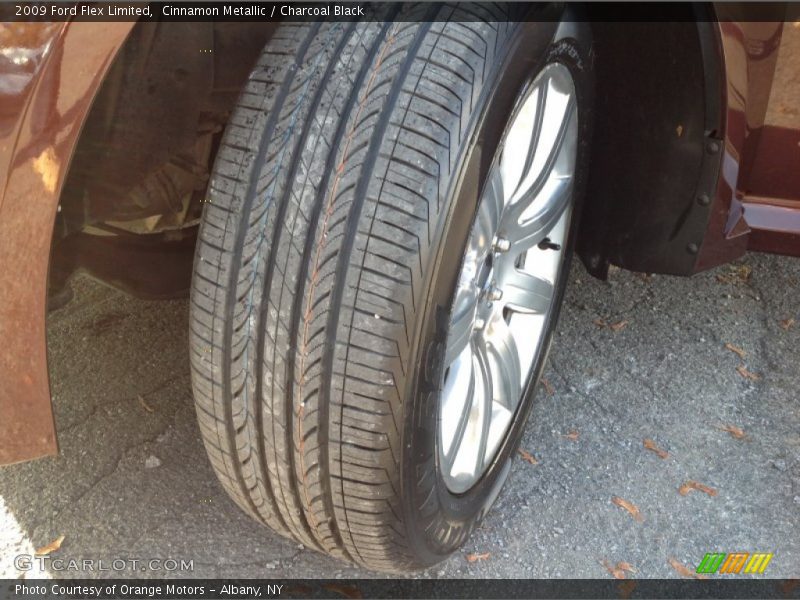 Cinnamon Metallic / Charcoal Black 2009 Ford Flex Limited